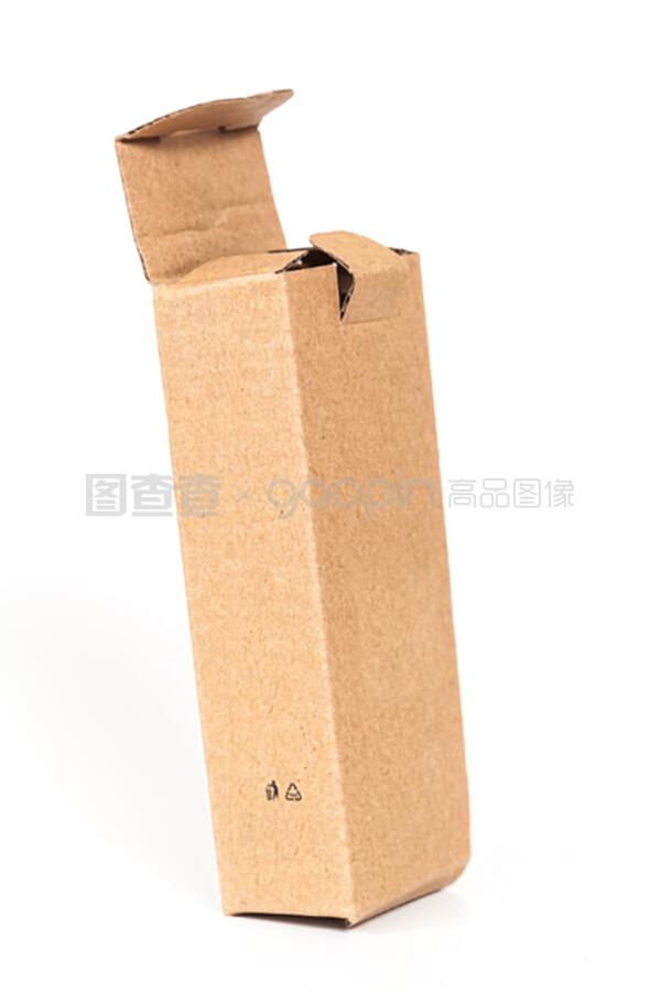 纸板箱与纸容器制造 从白色背景到工业基石